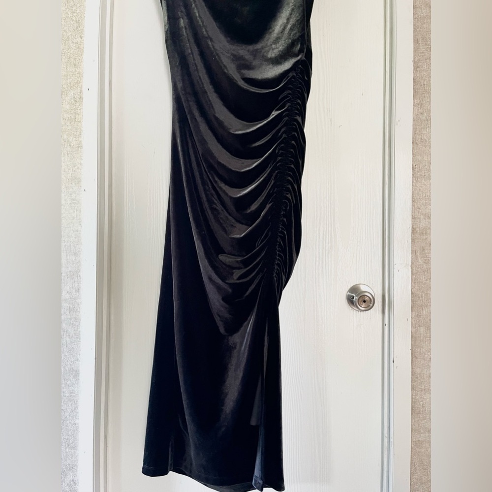 Anthropologie Black Velvet Turtle Neck Sleeveless Cinched Hip Midi Dress - Picture 7 of 12